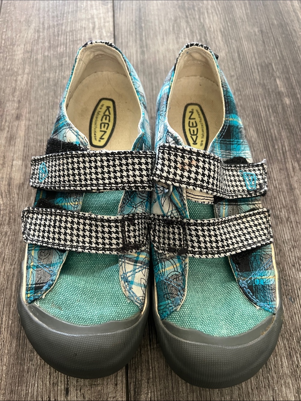 Keen Kids Teal and Black Plaid Hook-and-Loop Sneakers